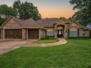 1020 Shadowood Dr, Marshall, TX 75672