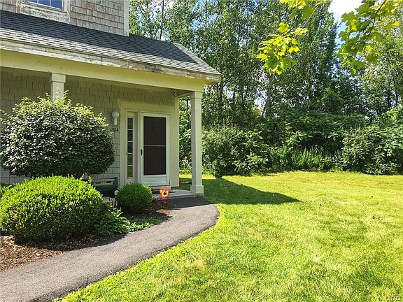 2nd image of 1504 Greymoor Way