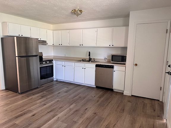4th image of 840 S Main St #43bd9b692