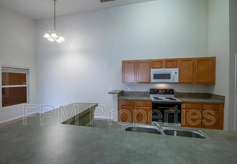 9505 Armelle Way #14 — Photo 14
