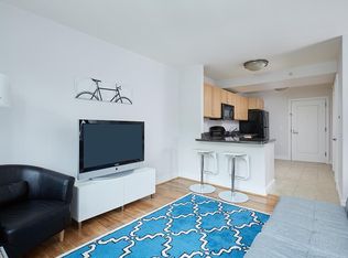 800 4th St SW APT S323, Washington, DC 20024