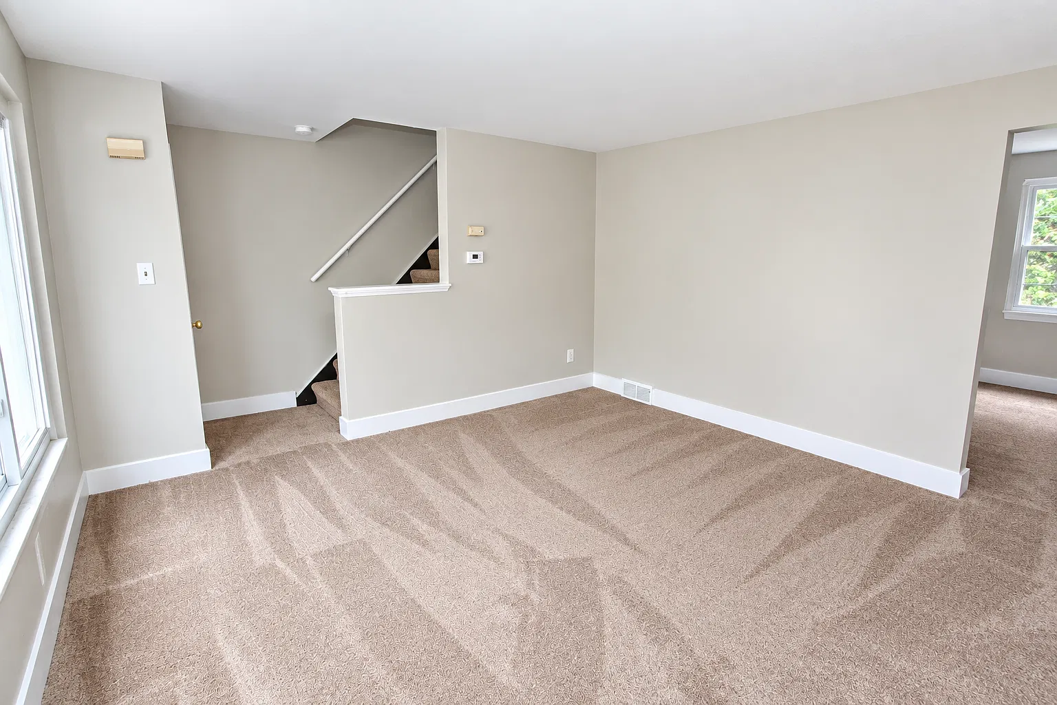 2 bed, $1,350 — Photo 1