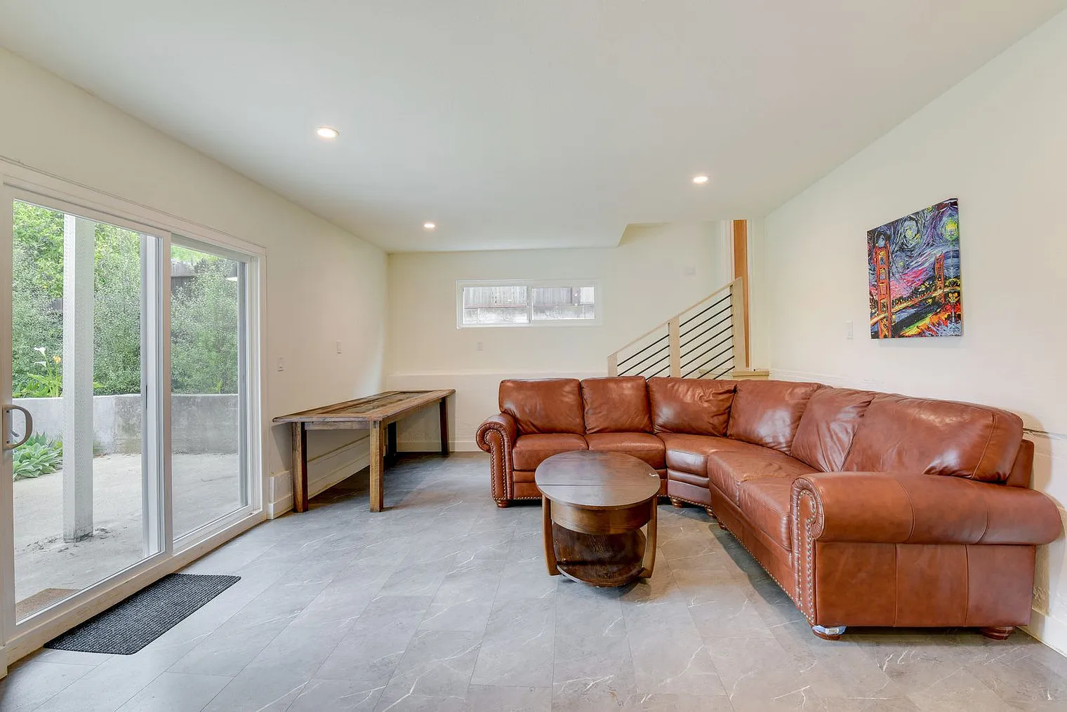 3 bed, 2.0 bath, 2034 sqft, $6,324 — Photo 2