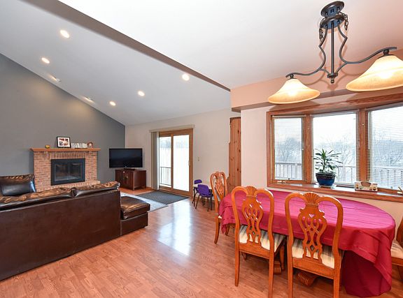 5th image of 43367 N Lynn Dale Dr