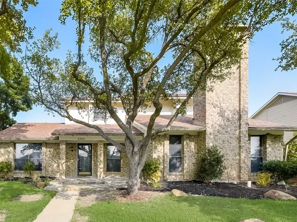 2302 Eastgate Dr, Carrollton, TX 75006