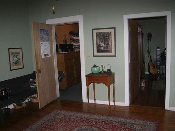 5th image of 3225 N 23rd St