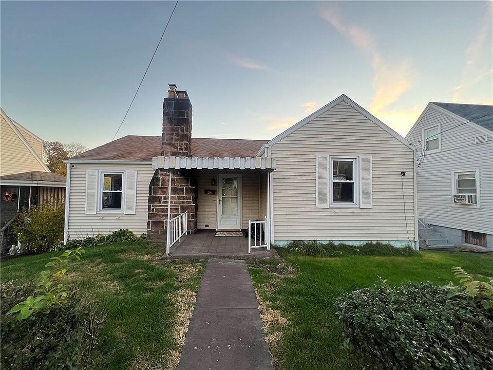 1st image of 2104 Calvin St