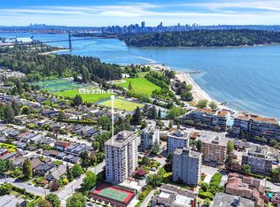 555 13th St #L1, West Vancouver, BC V7T2N8