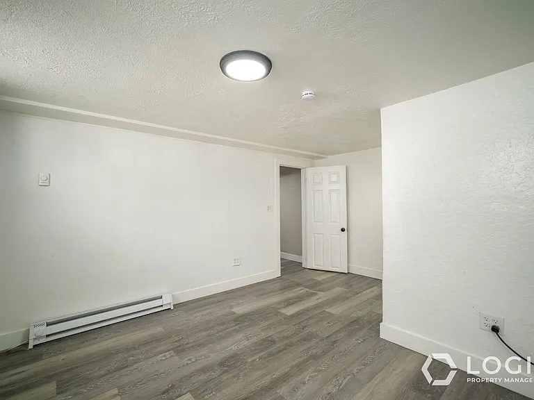 2743 Liberty Ave #B — Photo 10