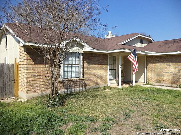 2nd image of 816 Garden Meadow Dr