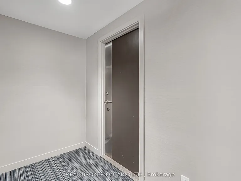 2093 Fairview St #607 — Photo 24