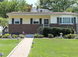 61 Barrington Rd, Yonkers, NY 10708