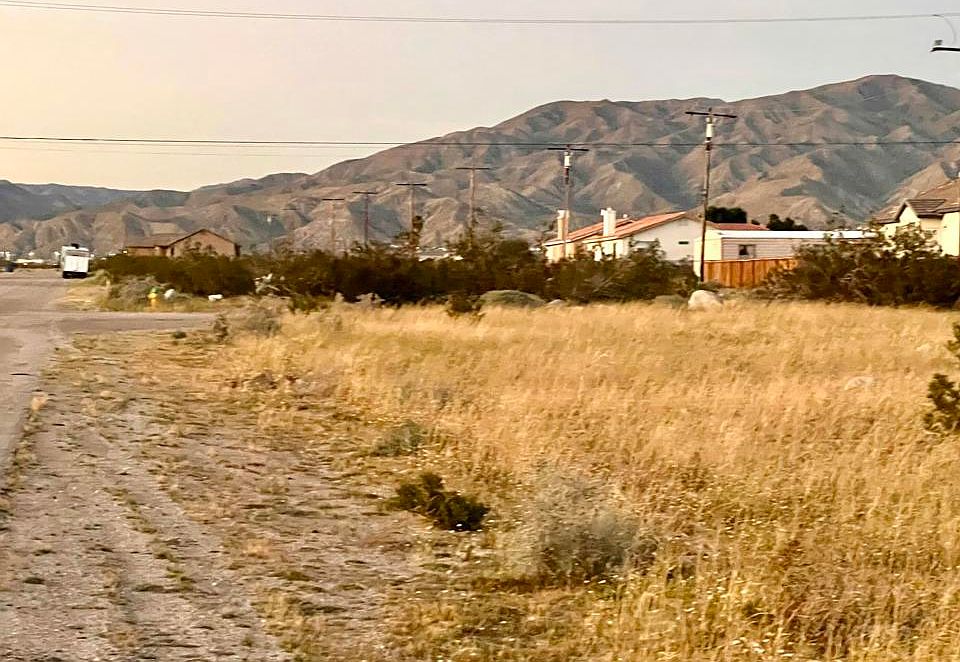 1st image of 65613 Sycamore Rd