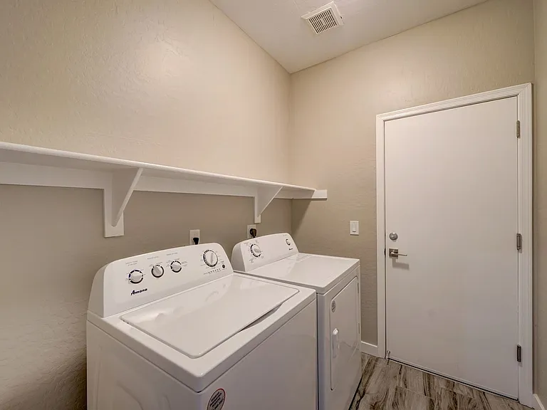 3720 S Heath Way — Photo 18