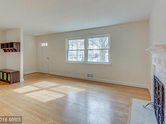2nd image of 3119 N Thomas St