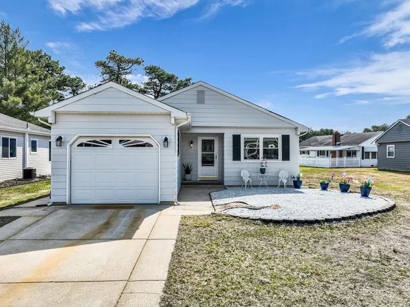18 Cabrillo Boulevard, Toms River, NJ 08757
