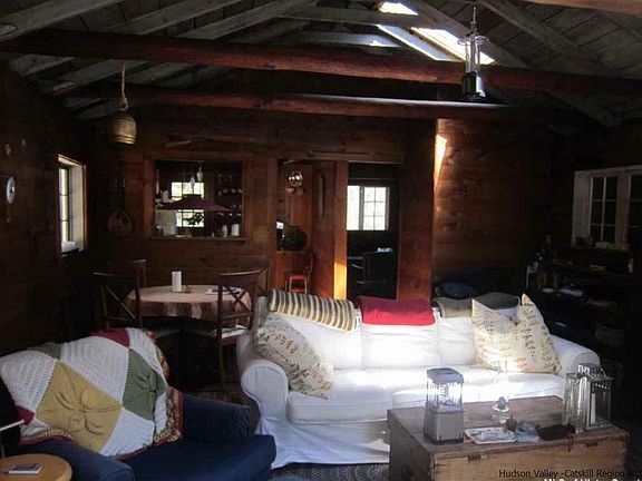3rd image of 52 Jonet Ln