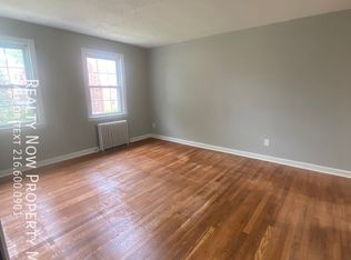 2481 Noble Rd APT F13, Cleveland, OH 44121