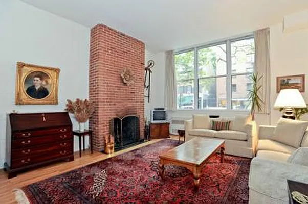 Sold by Citi Habitats | media 12