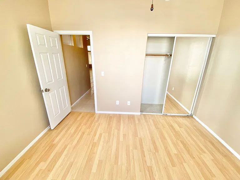 1605 Cimarron Crest St — Photo 4