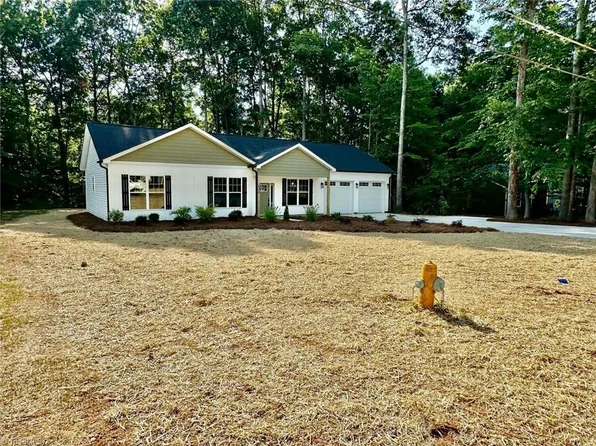 626 Green Tree Dr, Lewisville, NC 27023