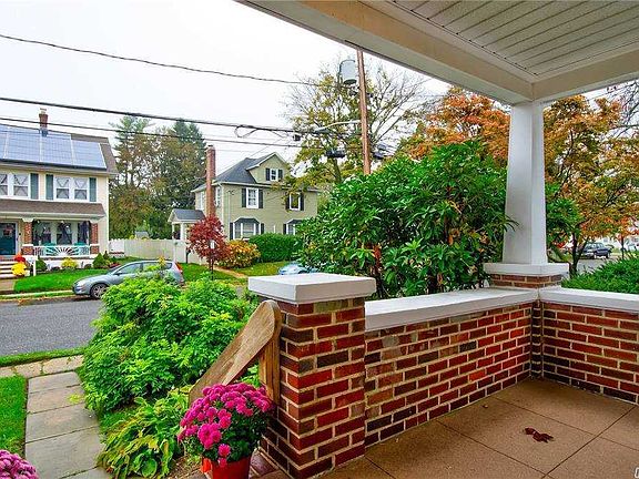 3rd image of 8 Kew Ave