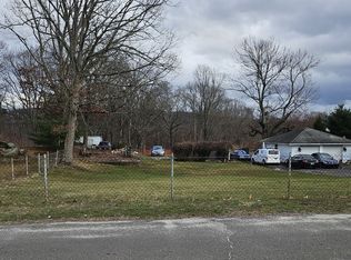 Longview Ave, Waterbury, CT 06704