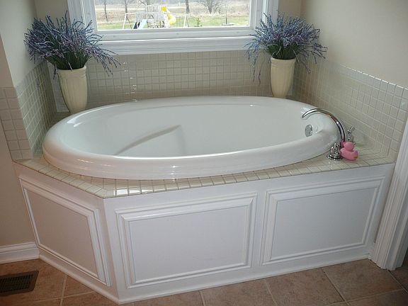 3rd image of 4755 Highlands Dr