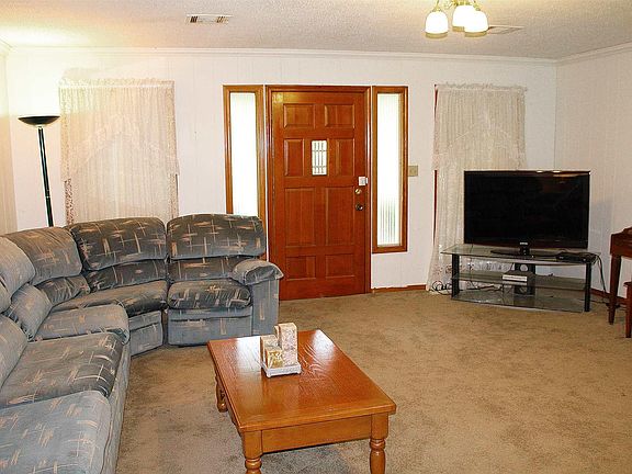 3rd image of 159 Puckettville Dr