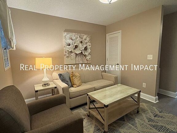 4th image of 301 W Haggard Ave #3