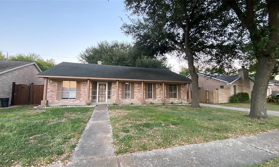 1st image of 10822 Mackenzie Dr