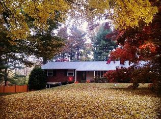 12 Green Creek Ln, Glen Mills, PA 19342