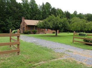 144 Buckner Rd, Bumpass, VA 23024