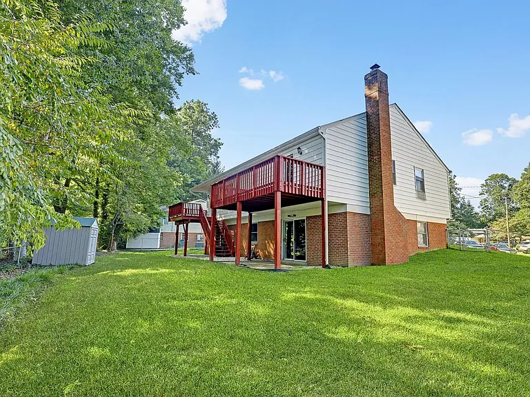 3315 Albion Ct — Photo 4