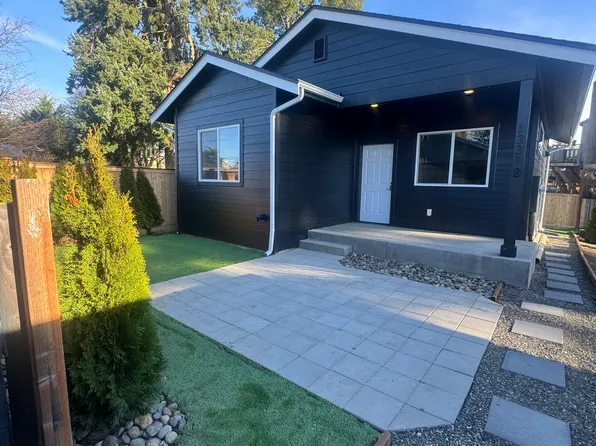 1331 Lenore Dr #B, Tacoma, WA 98406