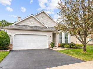 39 Country Walk Blvd, Whiting, NJ 08759