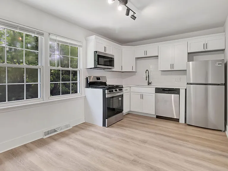 5946 Sunridge Dr — Photo 6