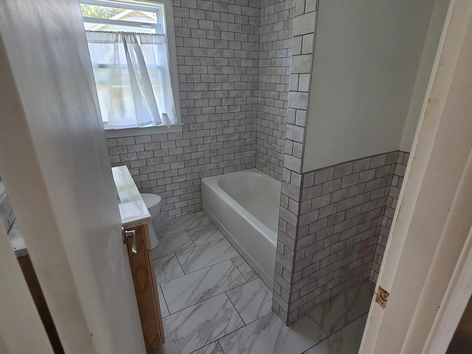 2 bed, 1260 sqft, $1,750 — Photo 2