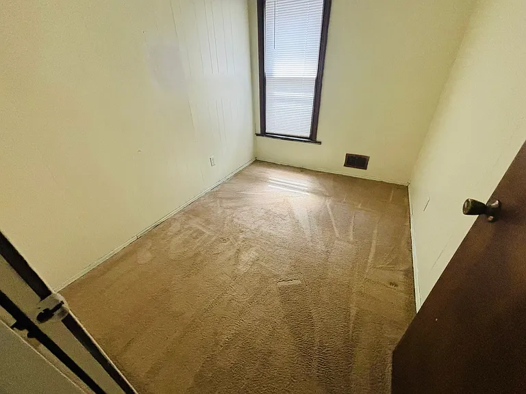18 Maitland St — Photo 6