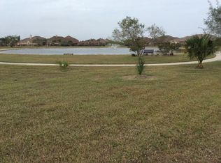 3 W Bar Le Doc Dr, Corpus Christi, TX 78414