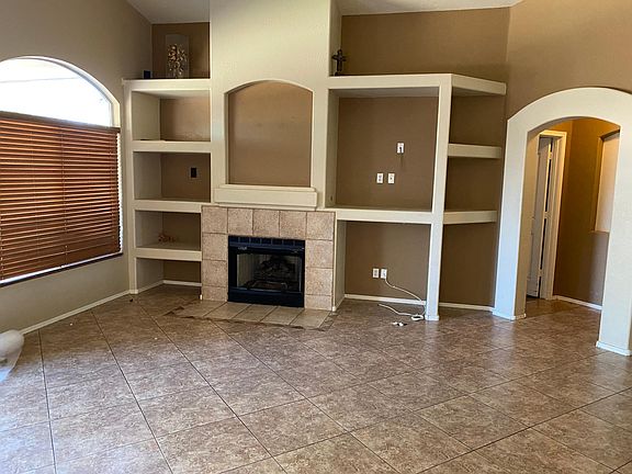 4th image of 2806 E Renee Dr