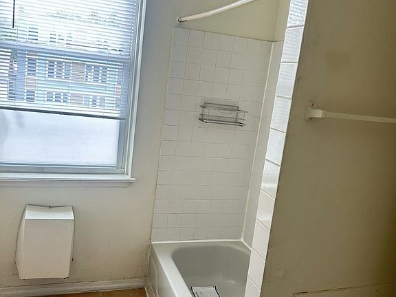 5th image of 450 E Girard Ave APT 3