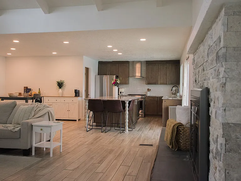9514 Avenida Del Oso NE — Photo 23