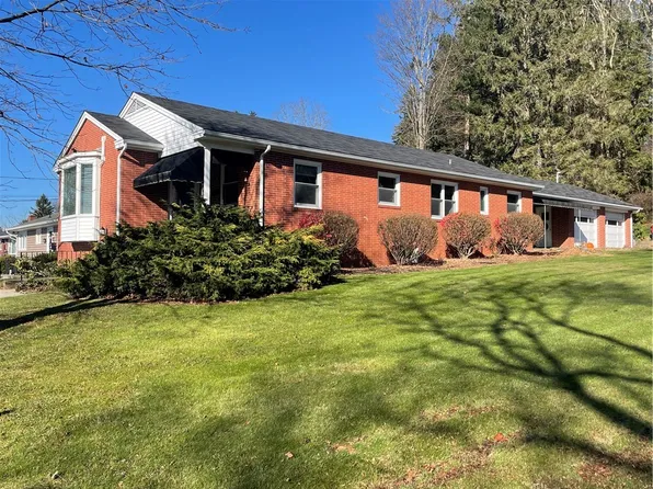 834 Brubaker St, Somerset, PA 15501
