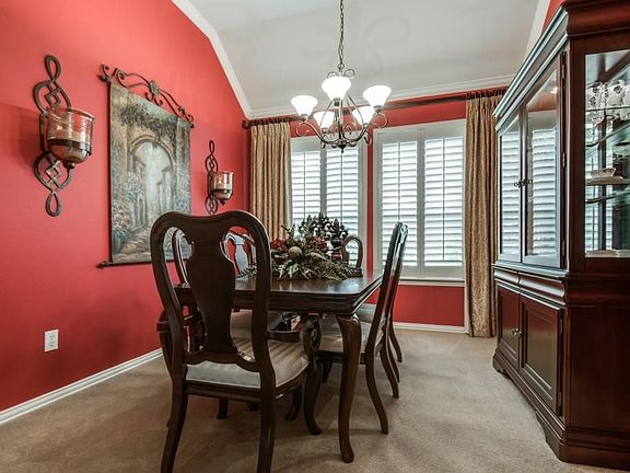 5th image of 1813 Chessington Ln