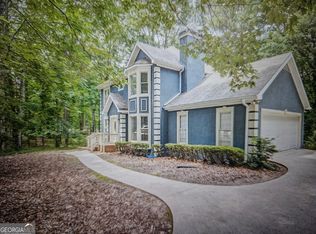 732 Country Lake Dr, Hampton, GA 30228