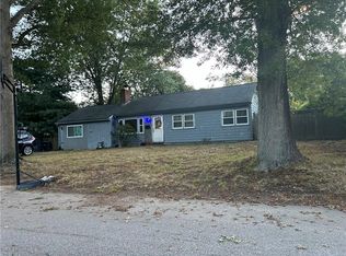 5 Hancock Rd, Barrington, RI 02806