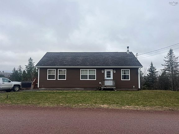 2nd image of 210 Blacksmith Valley Rd