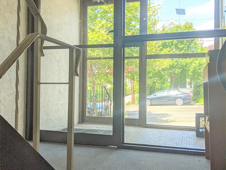12 Cameron Ave #12 — Photo 17