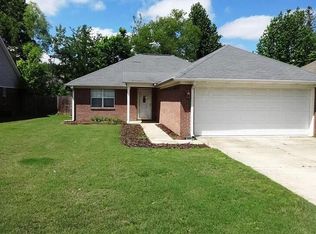 122 Laurelbrook Dr, Saltillo, MS 38866